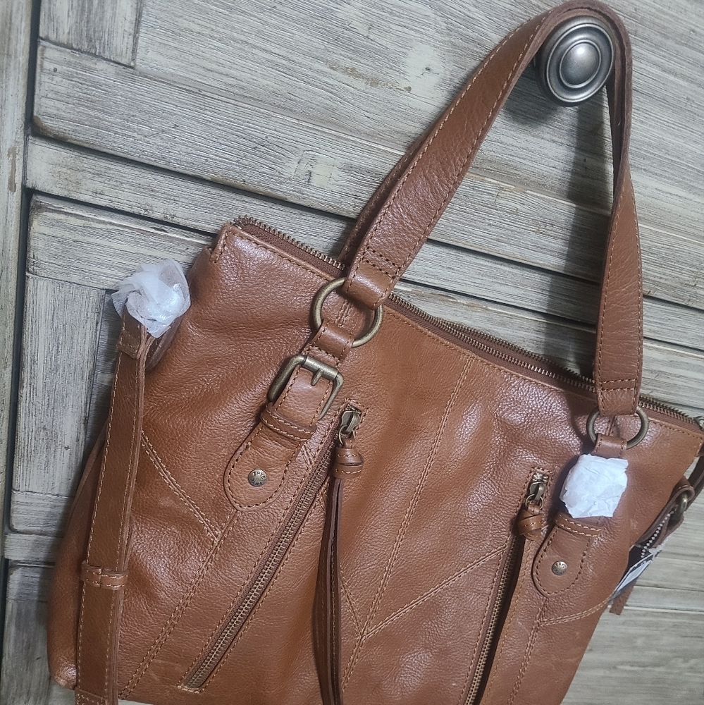 Frye ARI leather bag nwt